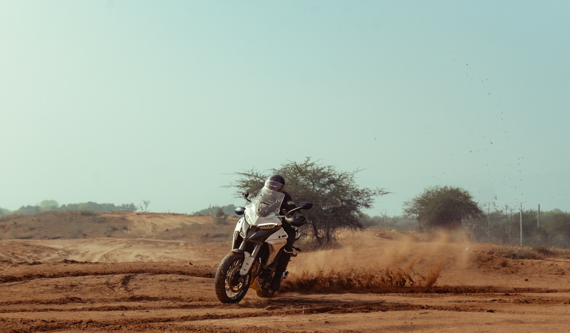 MADMINUTE motorsport action